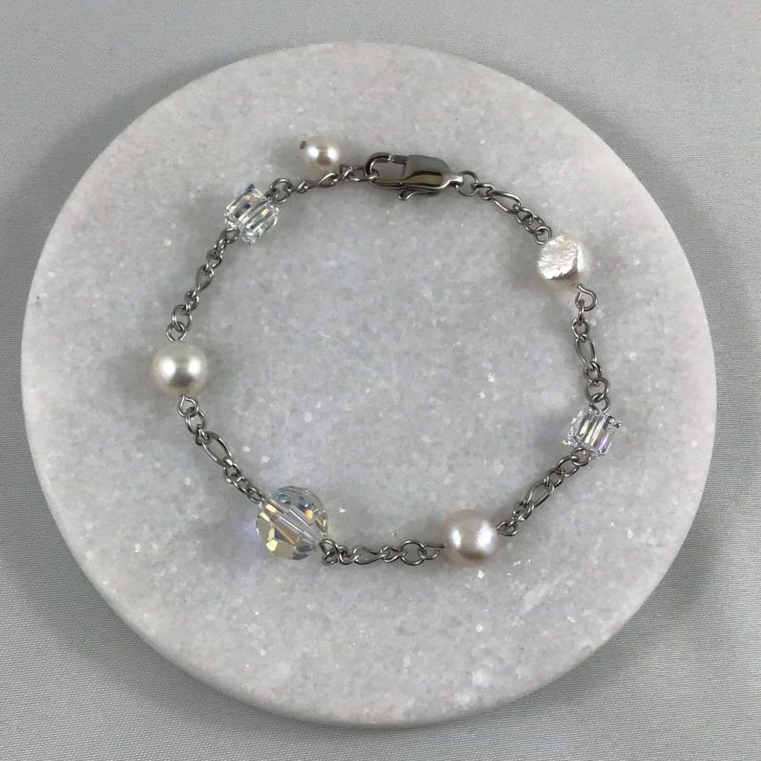 Bracelet orné de cristaux Swarovski